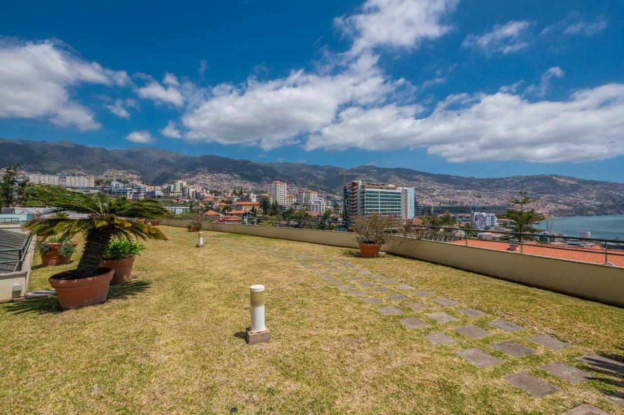 Miramar Apartment With Pool By Hr Madeira Funchal  Kültér fotó